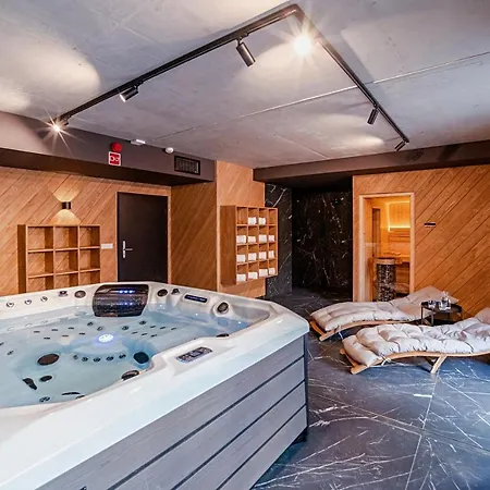 Apartahotel Lipowy Dwór Zakopane