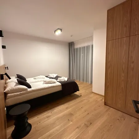 Lägenhetshotell Lipowy Dwor 4*