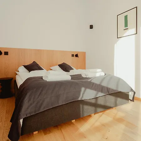 Lipowy Dwor Aparthotel 4*