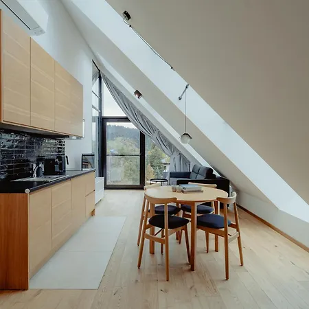 Lipowy Dwór Apartahotel 4*