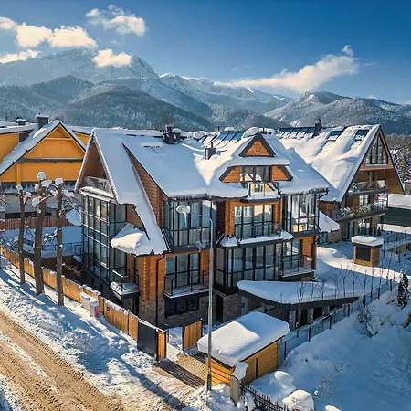 Lipowy Dwór Apartahotel 4*