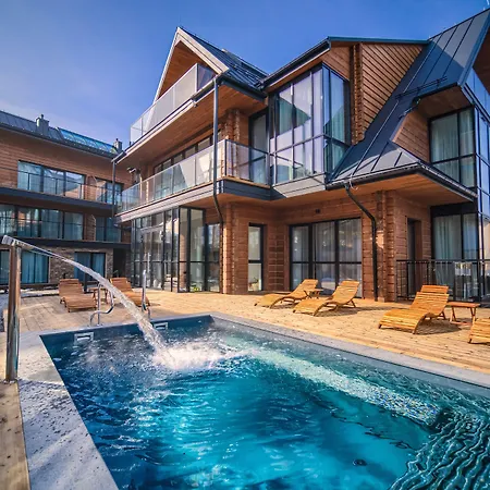 Lipowy Dwor 4* זקופאנה