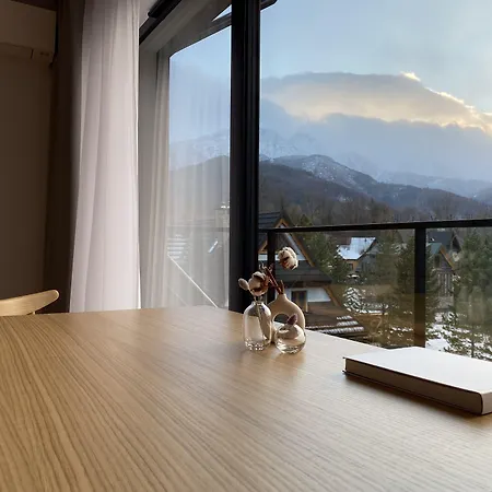 Lipowy Dwor מלון דירות