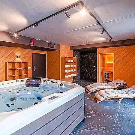 Apartmanhotel Lipowy Dwor 4*