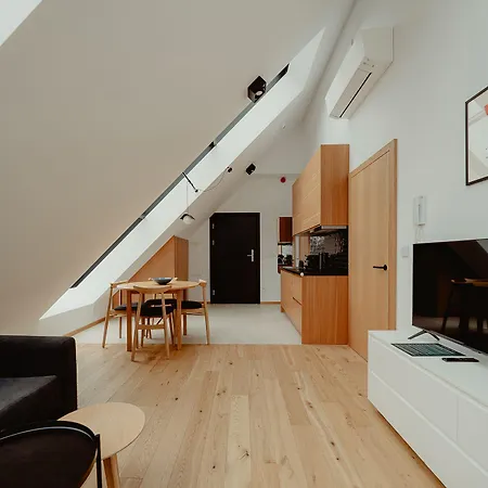 Lipowy Dwor Apartmanhotel 4*