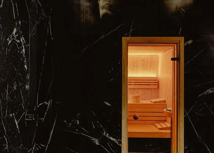 Lipowy Dwór Apart-hotel 4*