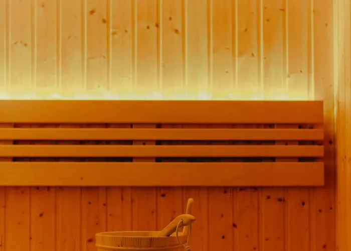 Lipowy Dwór Apart-hotel 4*