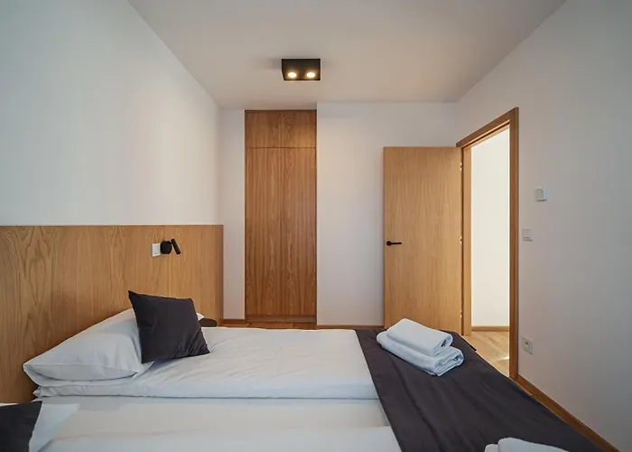 Aparthotel Lipowy Dwor 4*