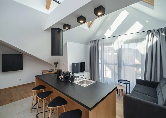 Aparthotel Lipowy Dwor