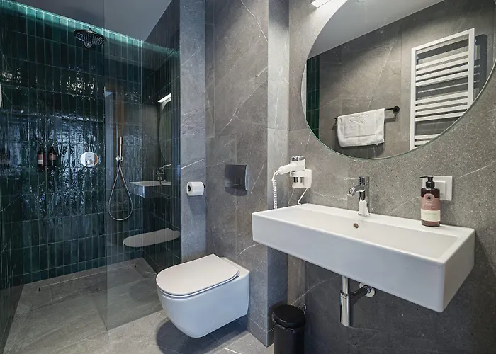 Aparthotel Lipowy Dwor 4*